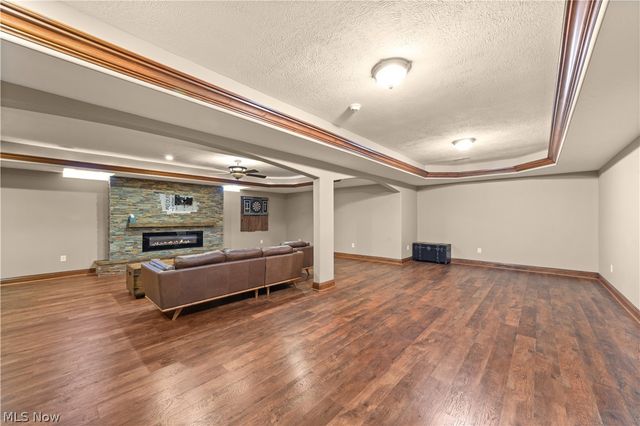 6424 Highland Green Drive, Medina, OH 44256