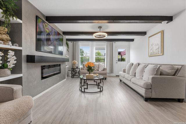 4223 OSMOSIS DR, San Antonio, TX 78223