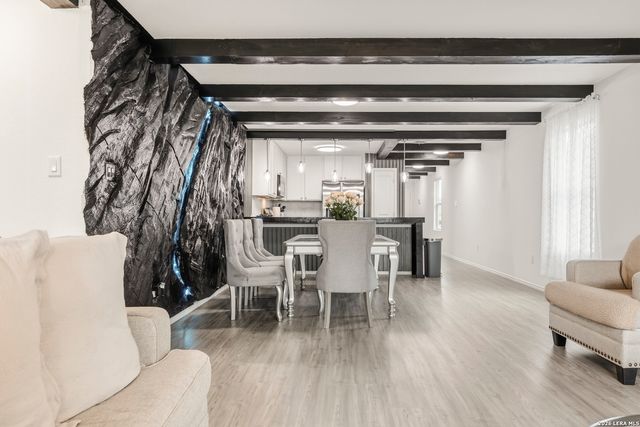 4223 OSMOSIS DR, San Antonio, TX 78223