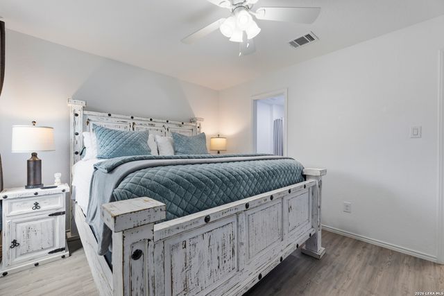 4223 OSMOSIS DR, San Antonio, TX 78223