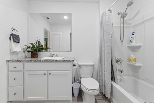 4223 OSMOSIS DR, San Antonio, TX 78223