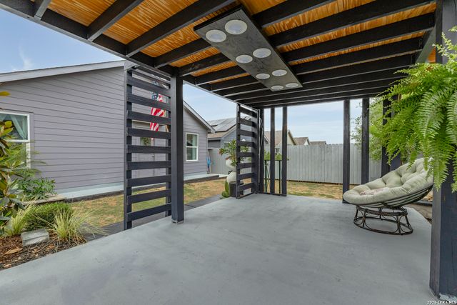 4223 OSMOSIS DR, San Antonio, TX 78223