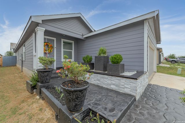 4223 OSMOSIS DR, San Antonio, TX 78223