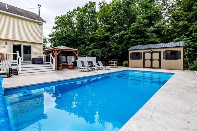 101 Royalston Rd N, Winchendon, MA 01475