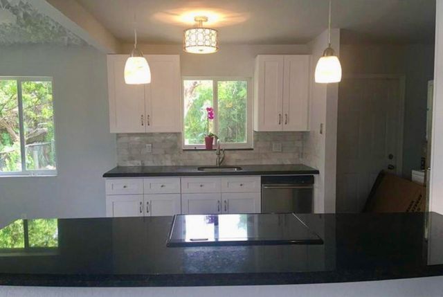 2811 NW 8th Street, Pompano Beach, FL 33069