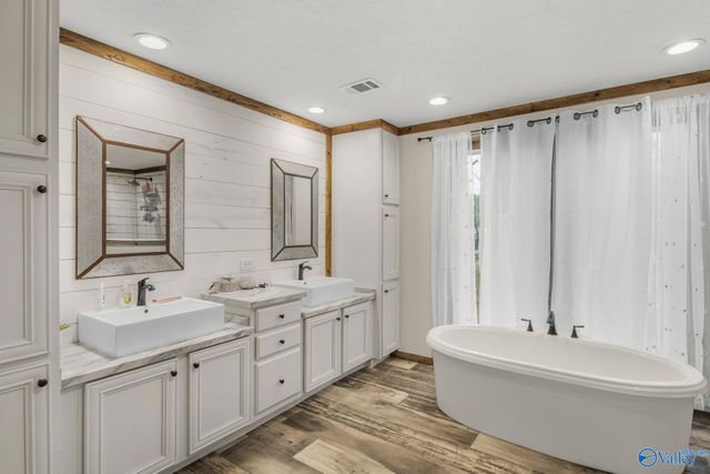 1180 County Road 1447, Falkville, AL 35622