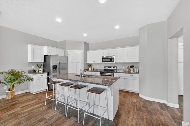 5638 W ISLAND RIDGE DR, West Valley City, UT 84118