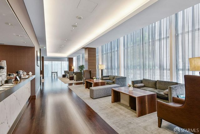 301 Mission Street 52B, San Francisco, CA 94105