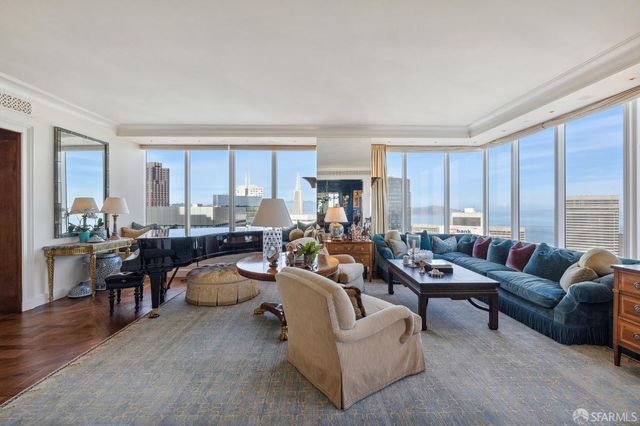 301 Mission Street 52B, San Francisco, CA 94105
