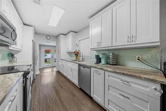 726 38TH AVENUE N, St Petersburg, FL 33704