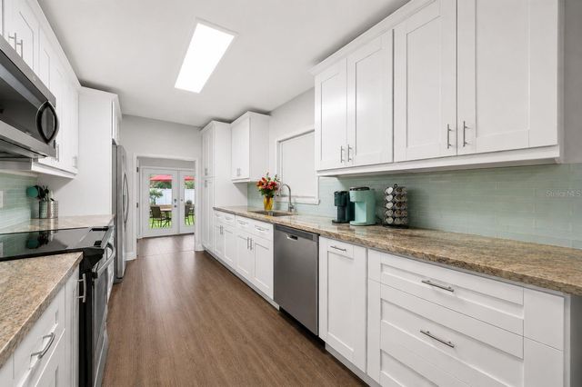 726 38TH AVENUE N, St Petersburg, FL 33704