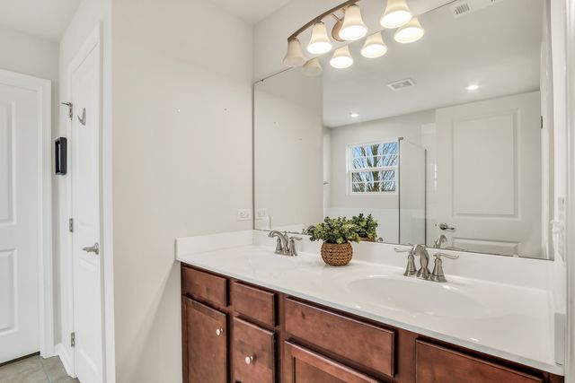 3132 Concord Lane, Wadsworth, IL 60083