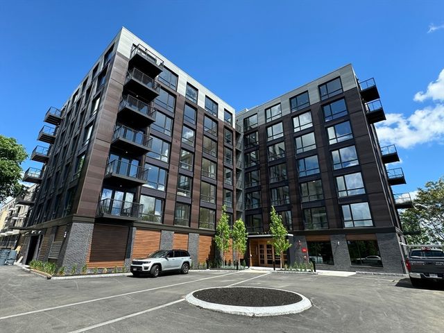 1 Nevins Hill Way 507, Boston, MA 02135