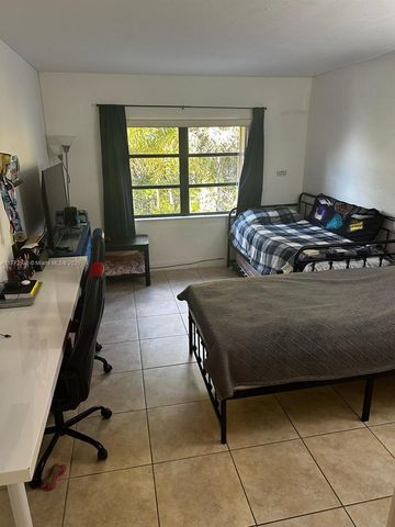 7951 SW 104th 210D, Miami, FL 33156