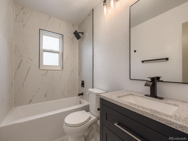 18325 E Idaho Place, Aurora, CO 80017