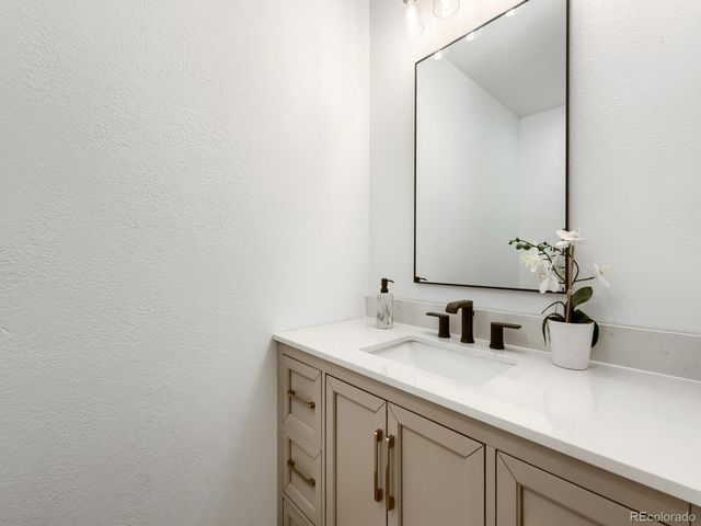 18325 E Idaho Place, Aurora, CO 80017