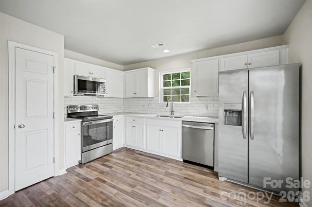 6111 Whispering Brook Court, Charlotte, NC 28216