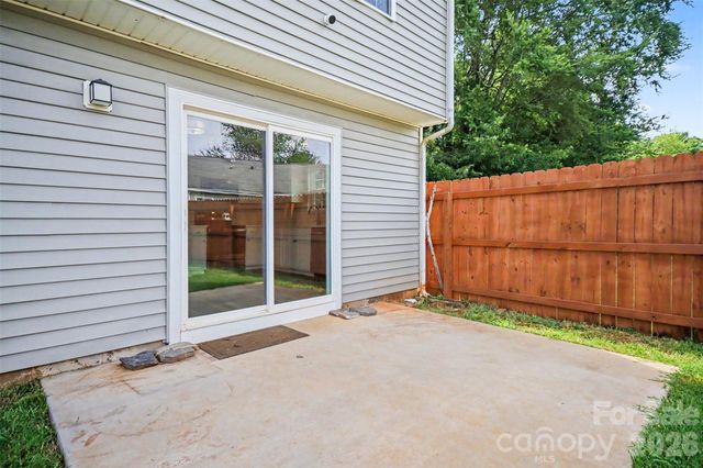 6111 Whispering Brook Court, Charlotte, NC 28216
