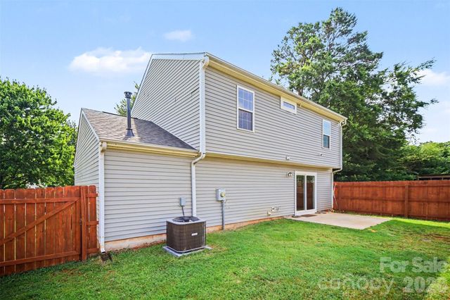 6111 Whispering Brook Court, Charlotte, NC 28216