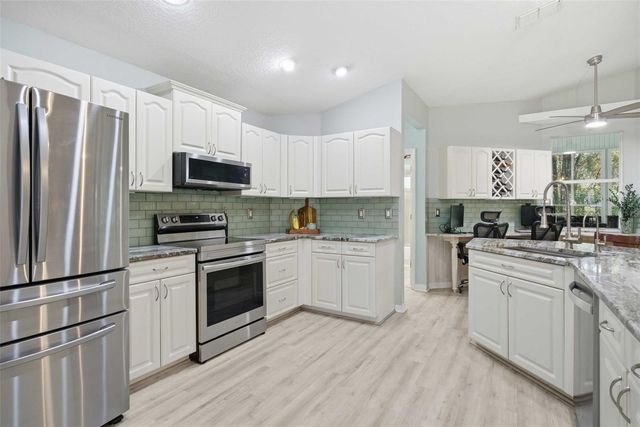 9925 SW 203RD CIRCLE, Dunnellon, FL 34431