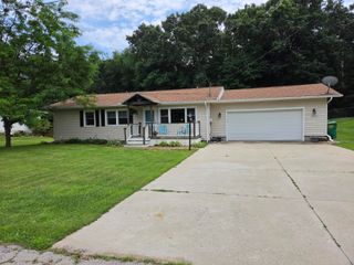 27853 Burmax Park, Dowagiac City, MI 49047