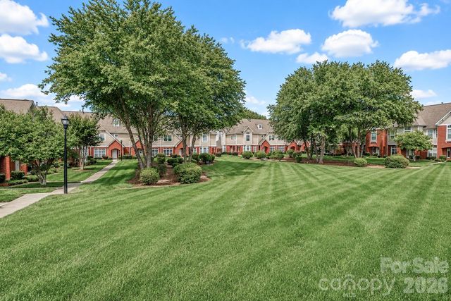 1139 Central Park Circle, Davidson, NC 28036
