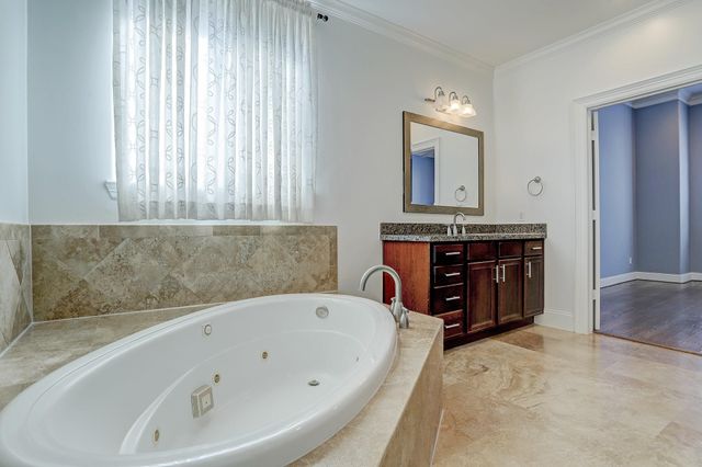 1539 Haddon Street, Houston, TX 77006
