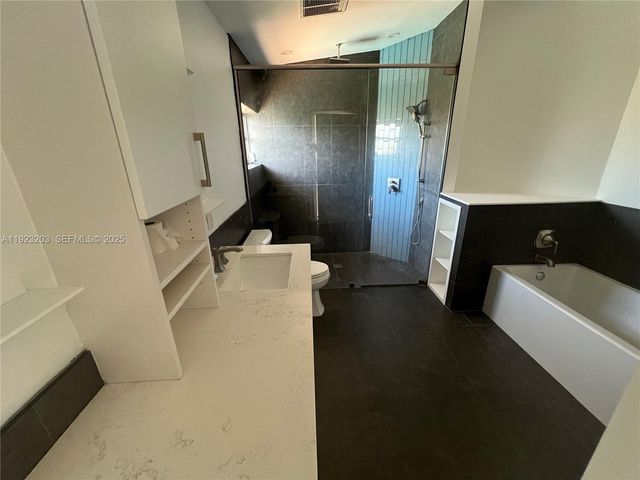 7615 Sunflower Dr, Margate, FL 33063