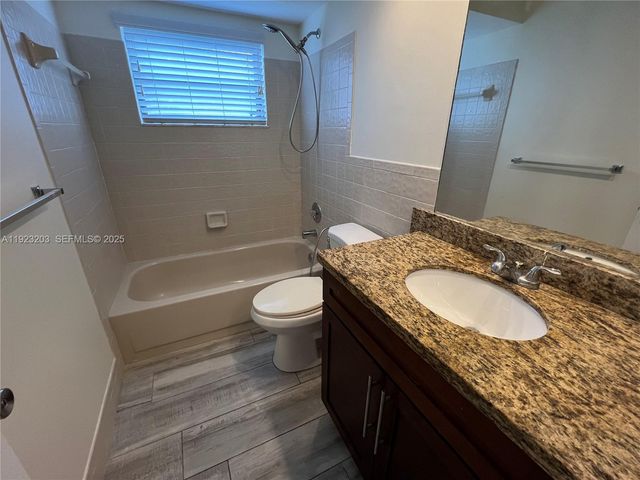 7615 Sunflower Dr, Margate, FL 33063