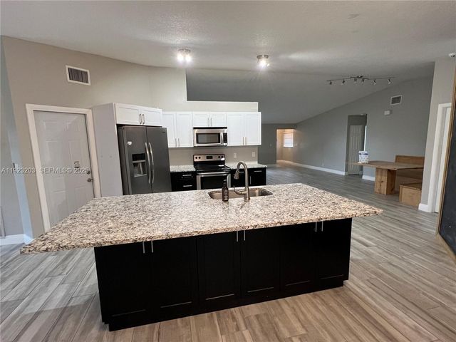 7615 Sunflower Dr, Margate, FL 33063