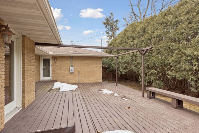 4255 Basswood Road, Saint Louis Park, MN 55416