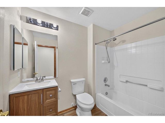 5574 Kalispell St, Denver, CO 80239