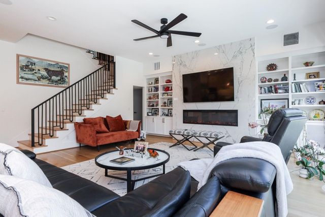 4002 Marquette Street, West University Place, TX 77005