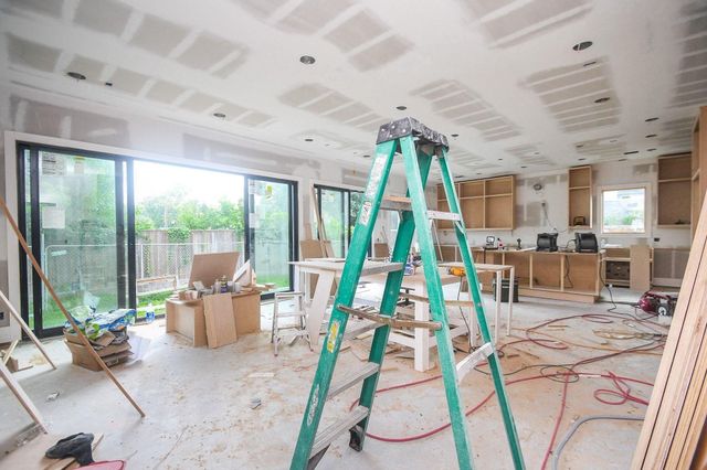 4002 Marquette Street, West University Place, TX 77005