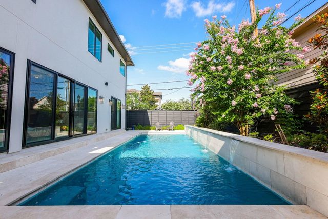 4002 Marquette Street, West University Place, TX 77005