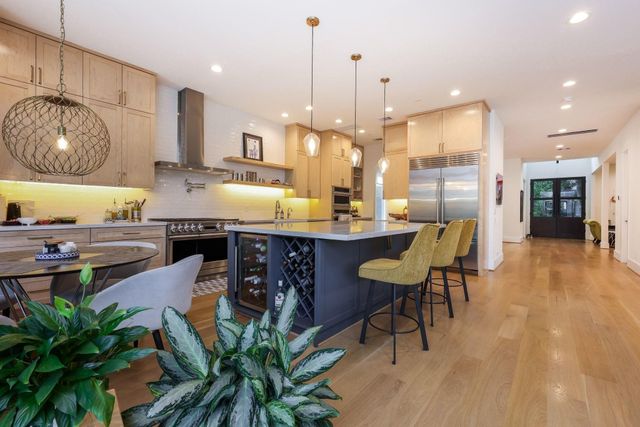 4002 Marquette Street, West University Place, TX 77005