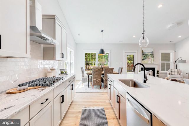 110 LOGAN WAY, Tappahannock, VA 22560