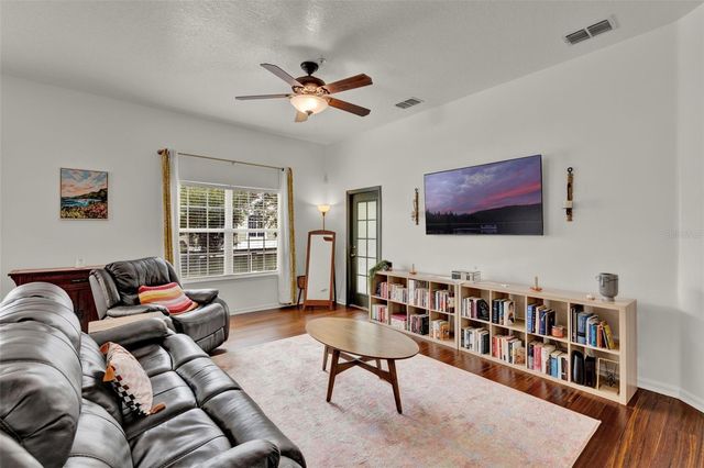 529 CLIMBING IVY COURT C, Apopka, FL 32712