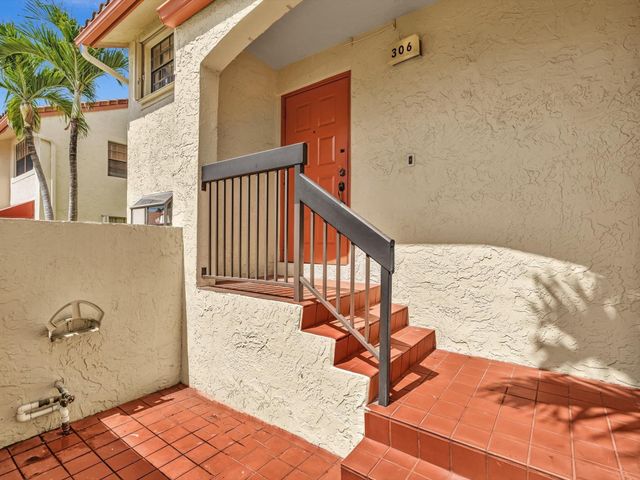 306 Congressional Way 306, Deerfield Beach, FL 33442