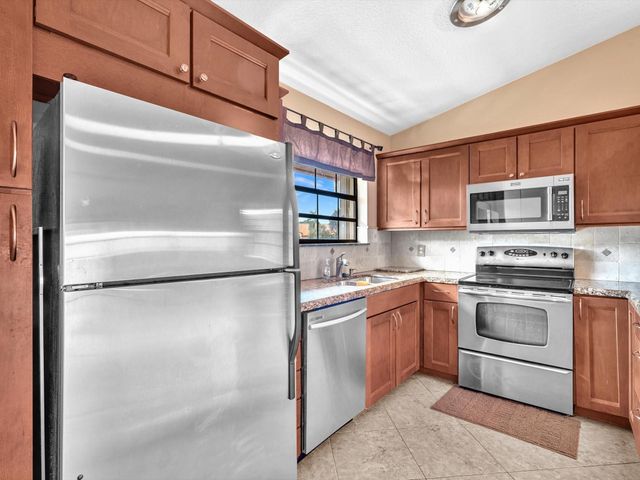 306 Congressional Way 306, Deerfield Beach, FL 33442