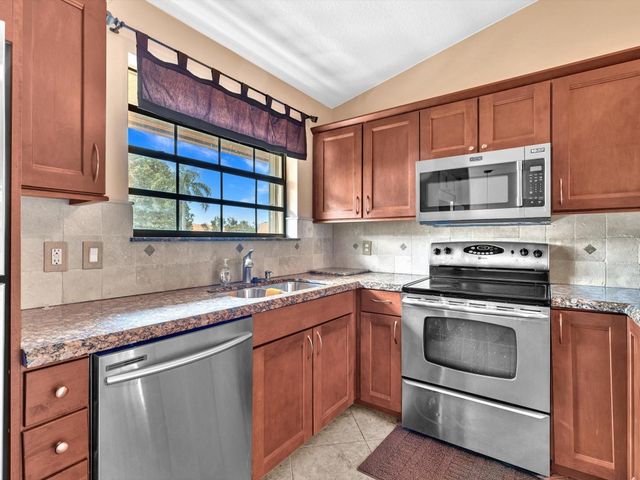 306 Congressional Way 306, Deerfield Beach, FL 33442