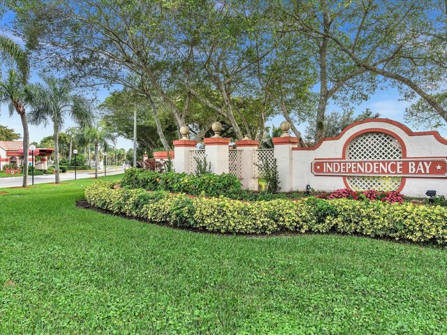 306 Congressional Way 306, Deerfield Beach, FL 33442