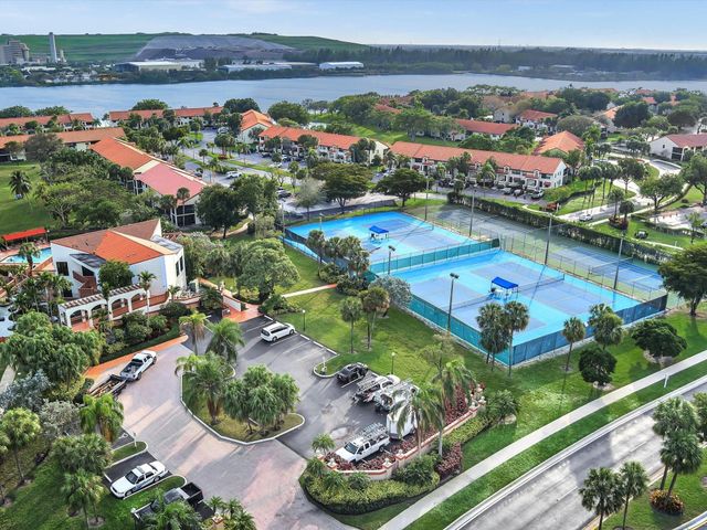 306 Congressional Way 306, Deerfield Beach, FL 33442