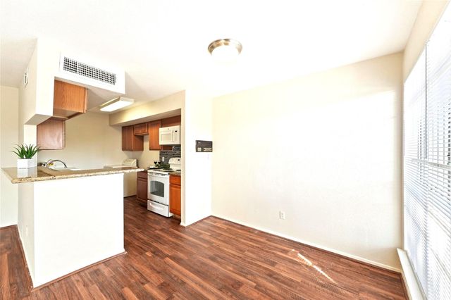 6633 W Airport Boulevard 1306, Houston, TX 77035