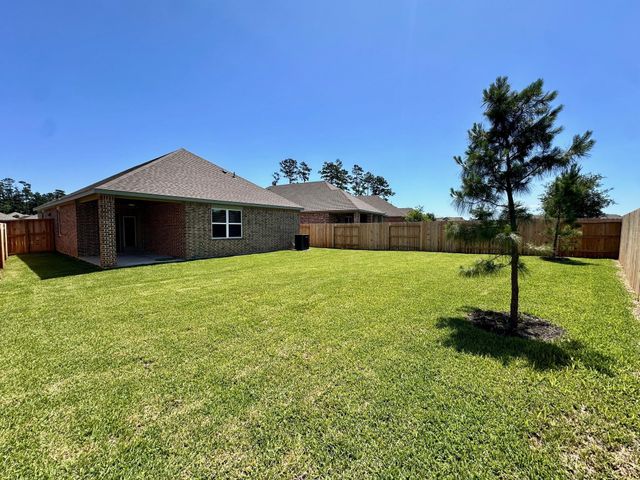 6119 White Spruce Drive, Conroe, TX 77304