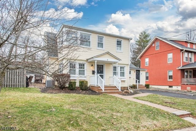 9 N Hillside Ave, Chatham Boro, NJ 07928