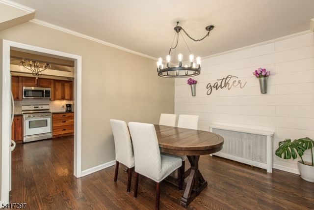 9 N Hillside Ave, Chatham Boro, NJ 07928