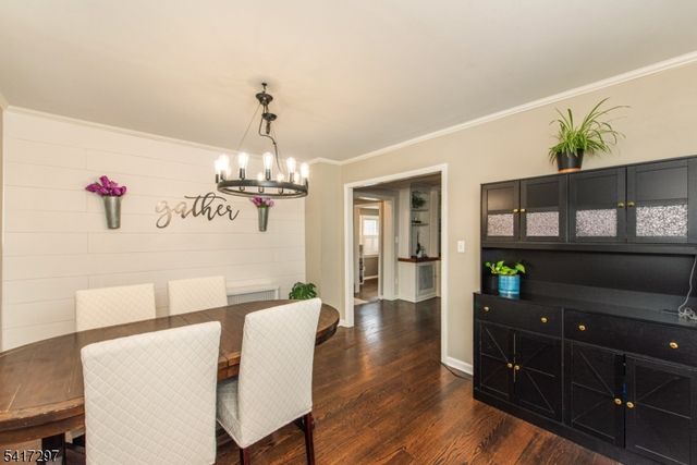 9 N Hillside Ave, Chatham Boro, NJ 07928