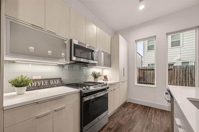 4418 Bora Bora Lane, Houston, TX 77045