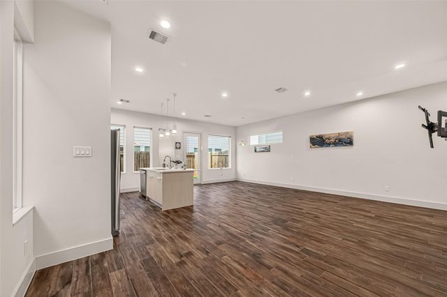 4418 Bora Bora Lane, Houston, TX 77045